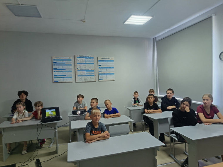 Память о героях бессмертна — она навсегда в наших сердцах. .